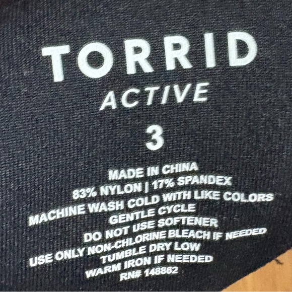 Torrid Black Front-Zip Sports Bra - Picture 3 of 3